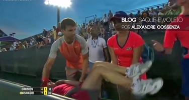 Tennis Player Halts A Match To Help A Sick Ball Girl